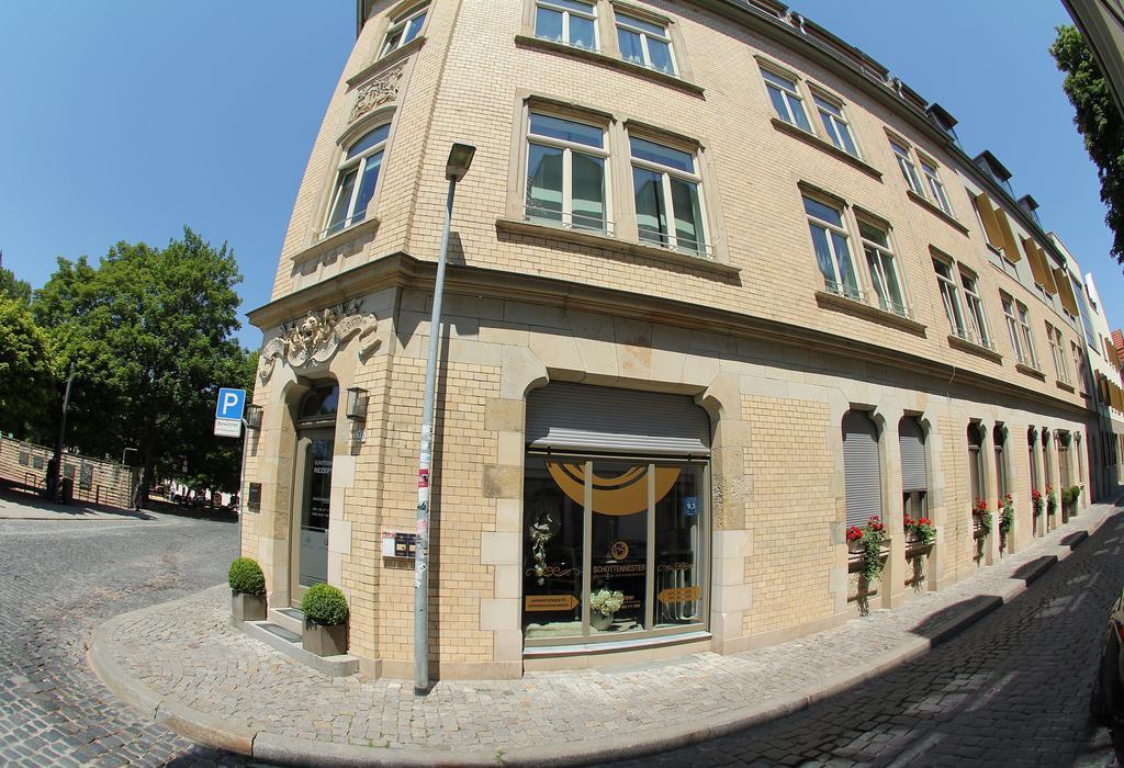 Schottennester Schlafen An Der Kraemerbruecke Ερφούρτη Εξωτερικό φωτογραφία