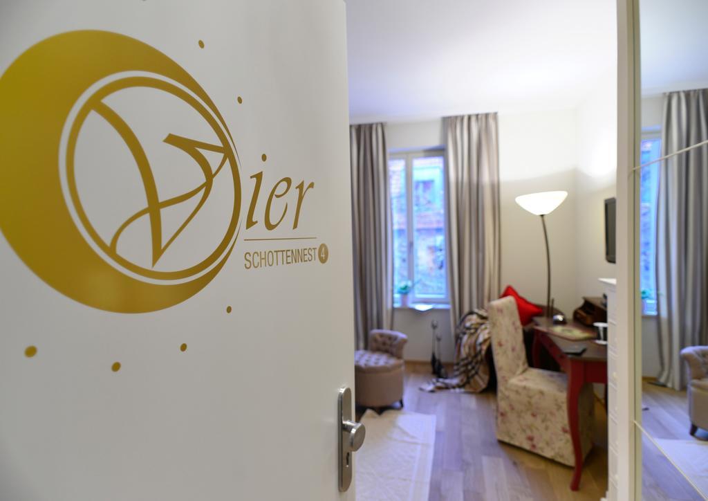 Schottennester Schlafen An Der Kraemerbruecke Ερφούρτη Δωμάτιο φωτογραφία